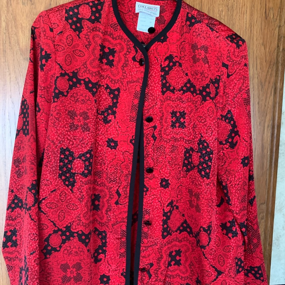 Ellen Tracy Red and Black Button-Front Blouse